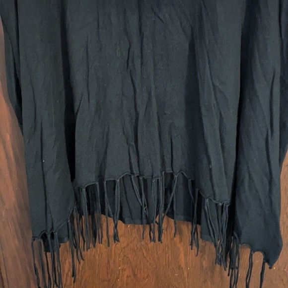 New with Tags Michael Michael Kors Black Fringe Knit Poncho Size Small/ Medium - Picture 4 of 9